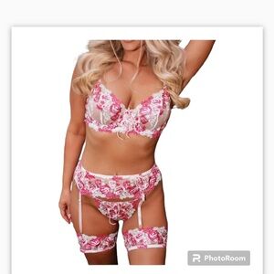 4-Piece Lace Mesh Babydoll Lingerie Set with Garter Belt Size L